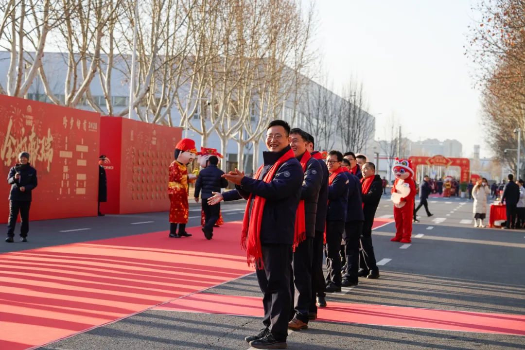 醒狮腾跃启新章 | 壹定发专用车2025年开工盛典燃情开启！