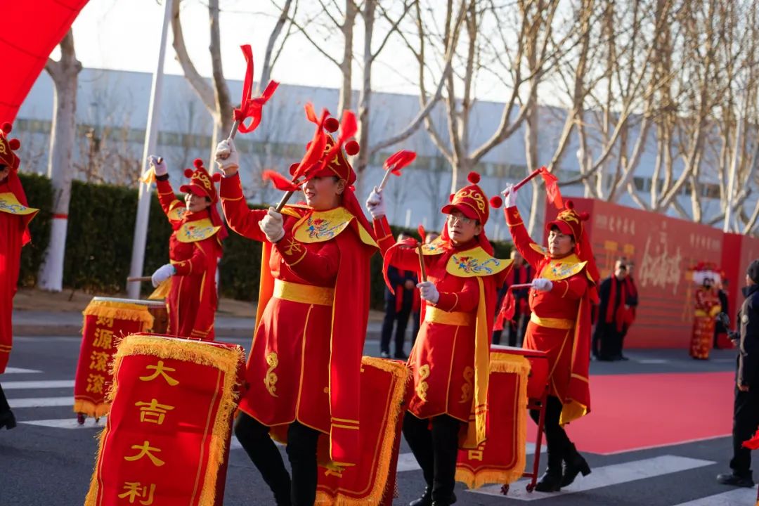 醒狮腾跃启新章 | 壹定发专用车2025年开工盛典燃情开启！