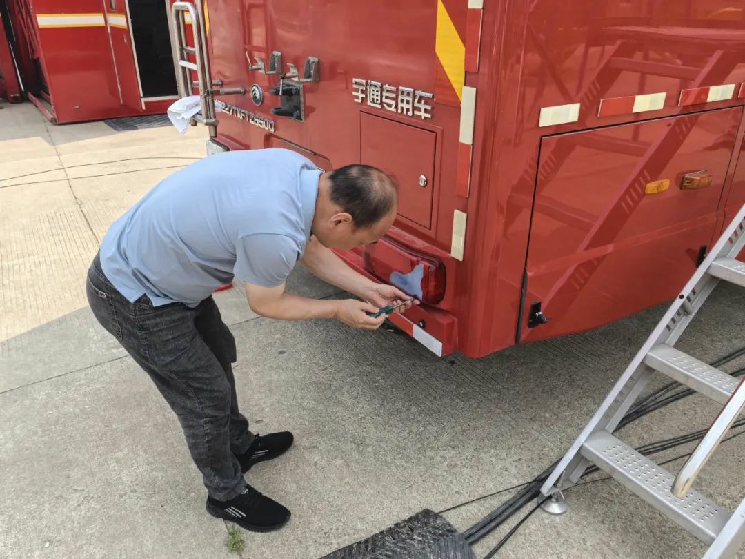 以练备战！壹定发应急救援车辆参演“应急使命·2025”联合救援演习！